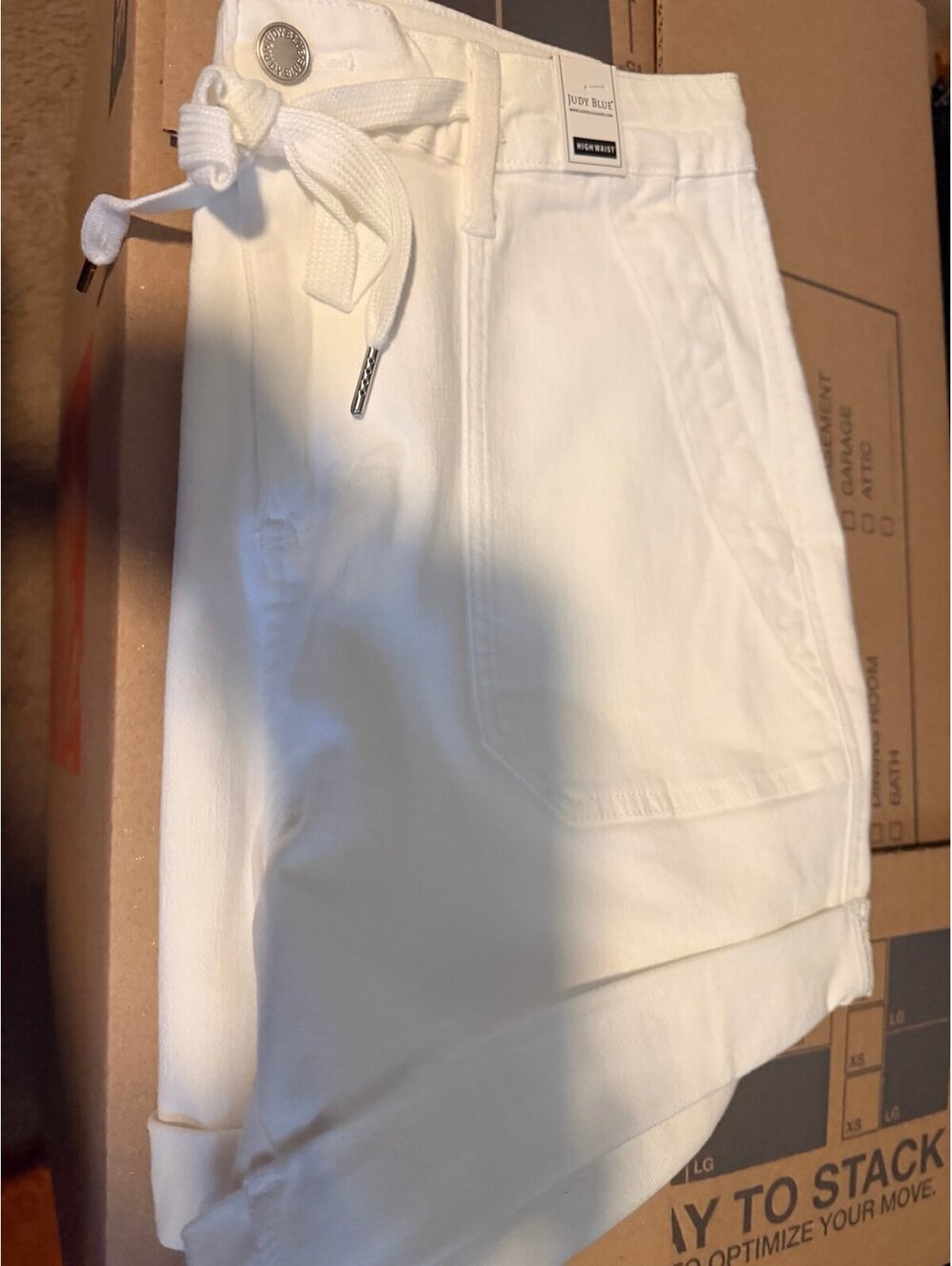JUDY BLUE WHITE JOGGER HIGH RISE SHORTS REGULAR - Picture 3 of 4